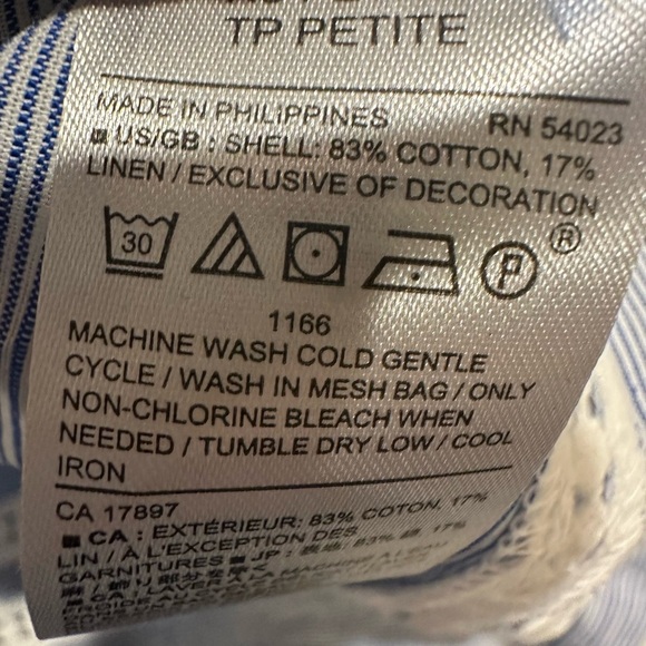 Women's Sleeveless Blue Top with White Accents Size XSP - Picture 4 of 6